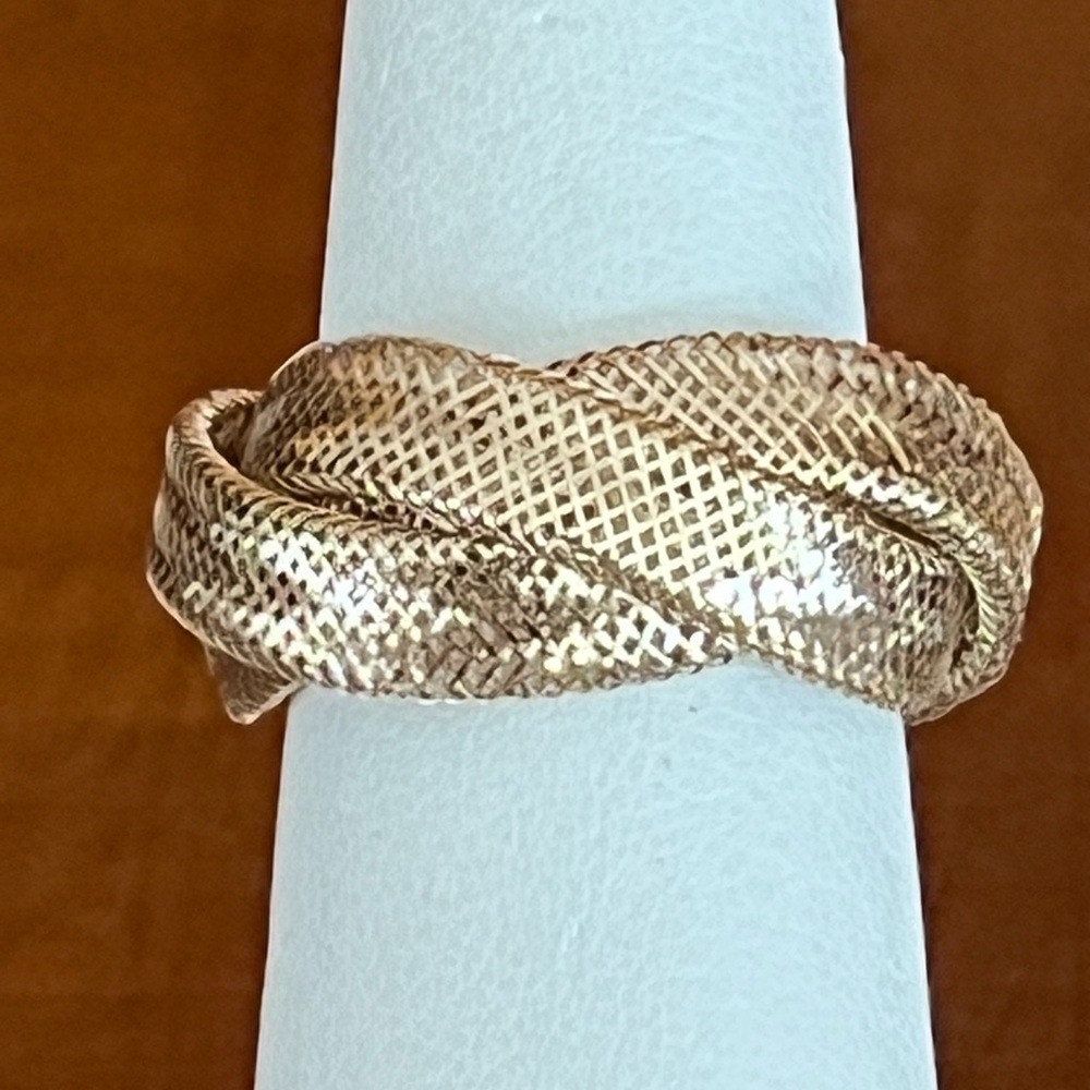 14k gold ITALY braided mesh ring one size fits most